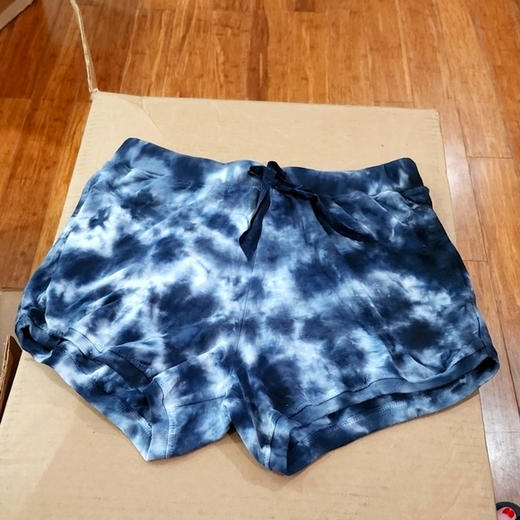 Kyodan lounge tye-dye shorts medium - Picture 2 of 5